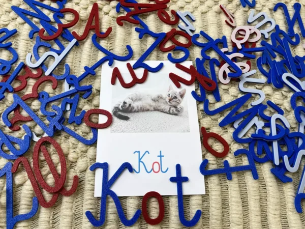 Ruchomy Alfabet Montessori Premium – Zmywalny Zestaw z Kartami Pracy 2026