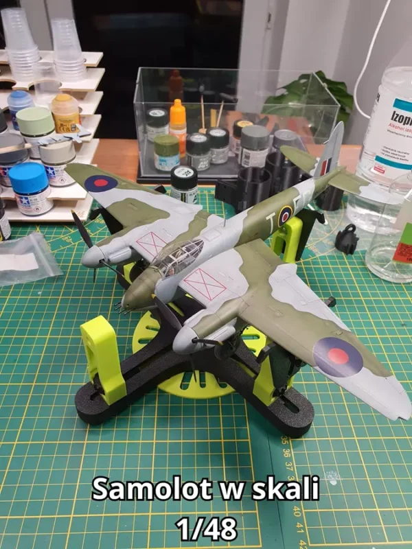 Uchwyt do Malowania Modeli Samolotów | Precyzja dla Skali 1:72 i 1:48
